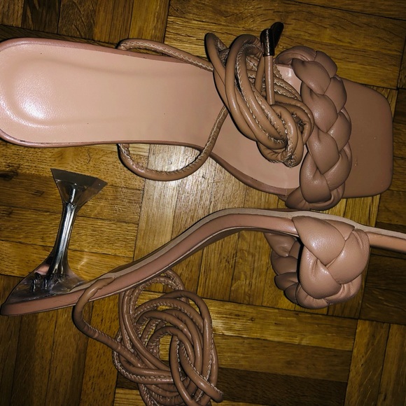 Heels 👠 - Picture 6 of 6